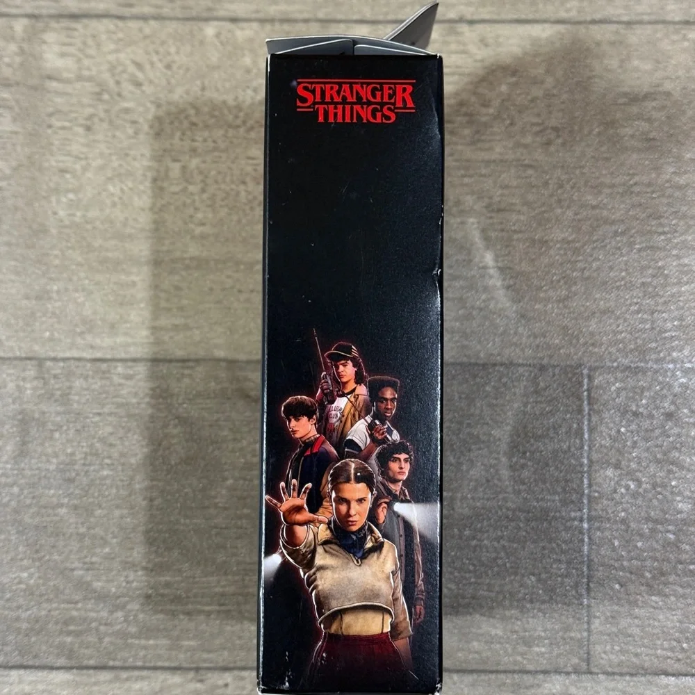 Stranger Things The Squawk Van 4000mAH Power Bank WSQK Radio